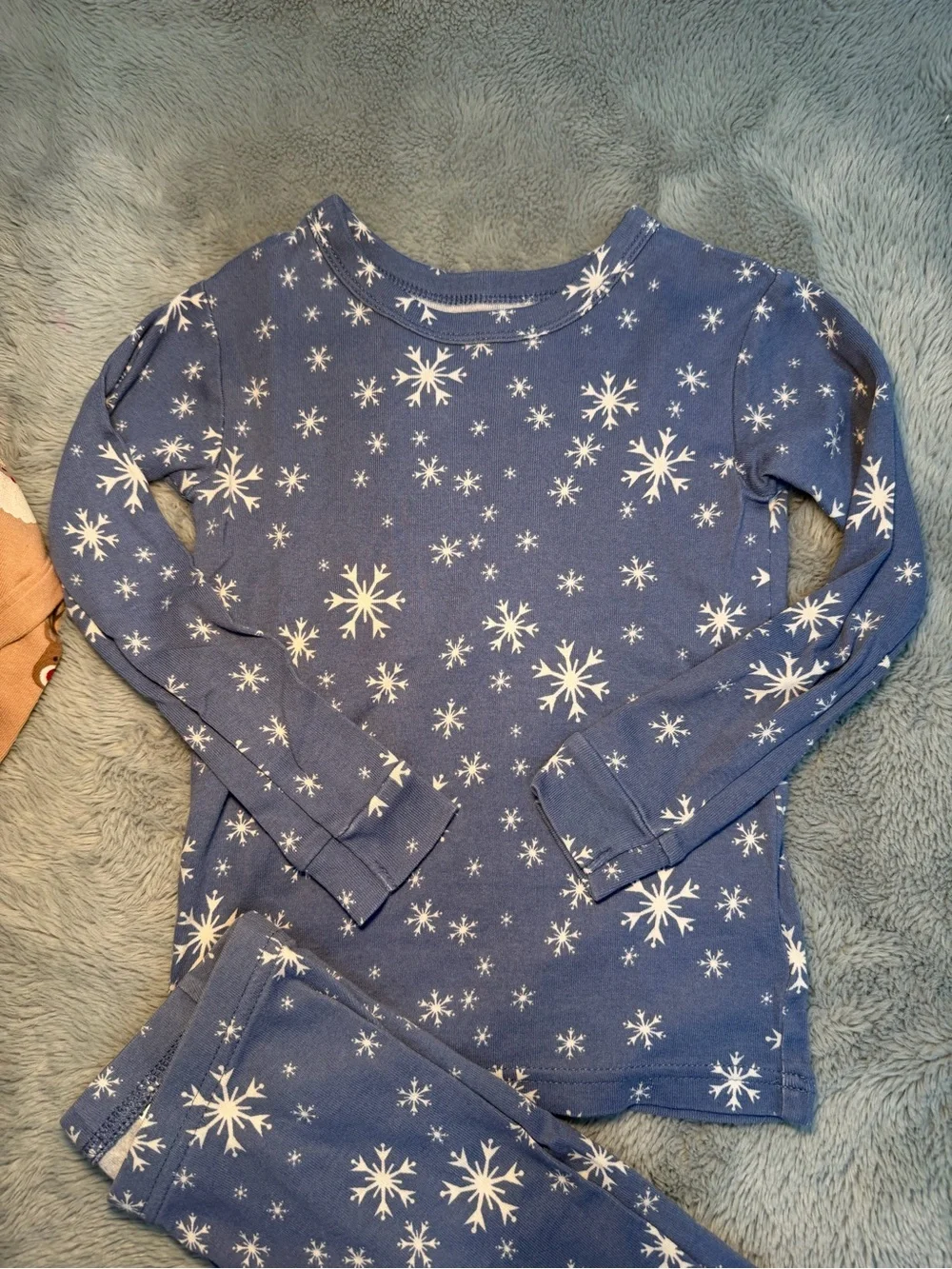 GAP Kids Holiday Reindeer & Snowflake Pajama Set - Peach & Blue